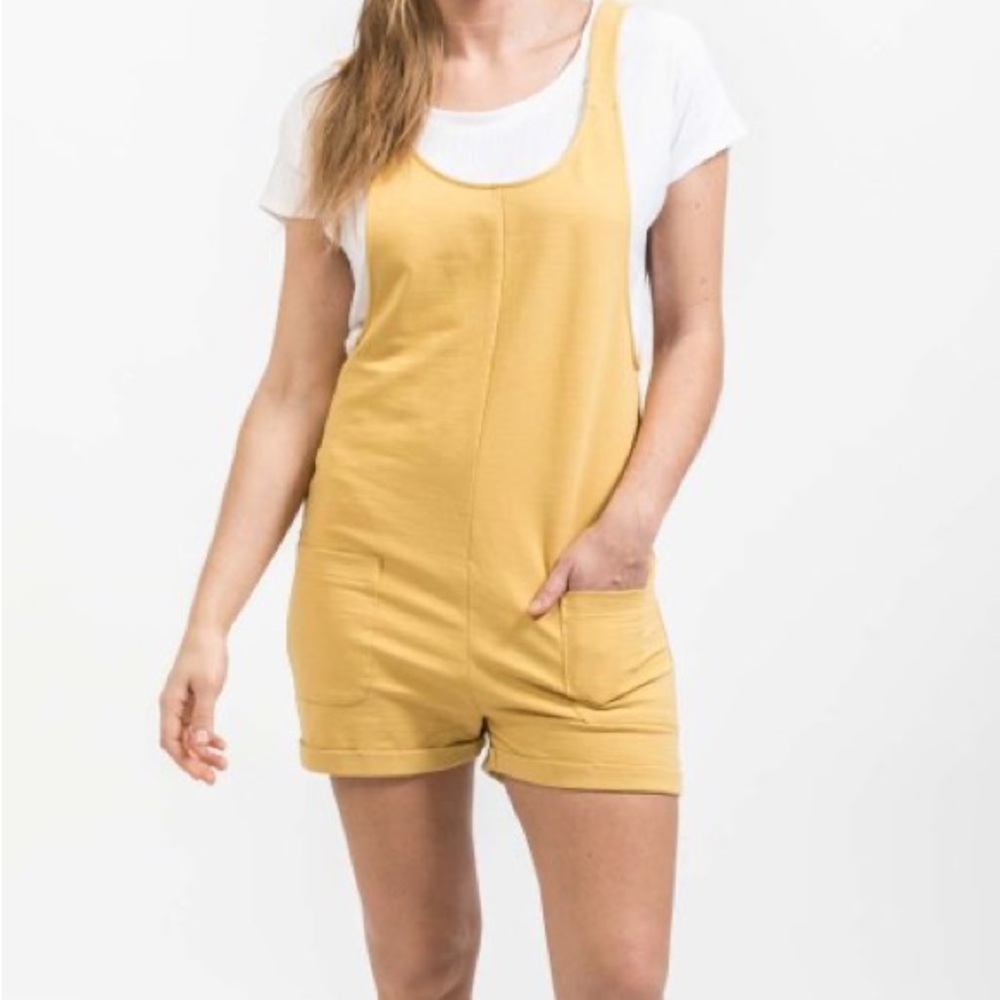 Jackson Rowe BLACK romper- Small